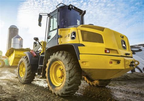 New big and small loaders from John Deere - Grainews