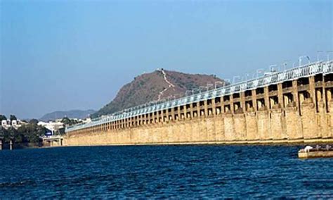 Water Level Rises At Prakasam Barrage Water Released To Krishna Delta