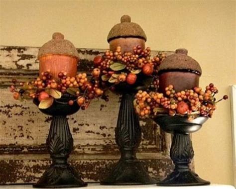 25 Acorn Table Centerpieces Bringing Natural Feel Into Simple Fall