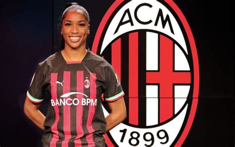 Official Ac Milan Women Announce Signing Of Forward Chant Dompig