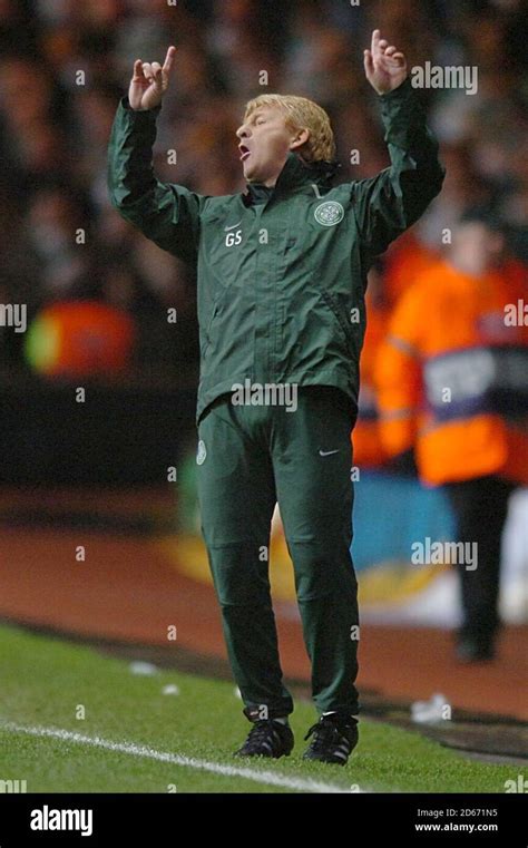 Manager gordon strachan hi-res stock photography and images - Alamy