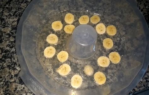 Bolo de banana de micro ondas super rápido e fácil