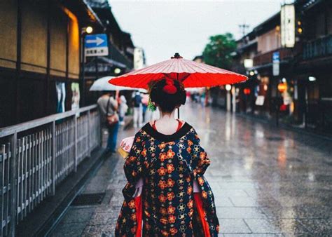 Your Guide to Gion, Kyoto's Famous Geisha District