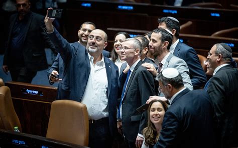 The Blogs: The Knesset’s Pyrrhic victory | Benjamin Lau | The Times of ...