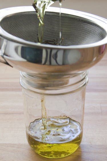 How to Extract Oil From Rosemary | Hunker