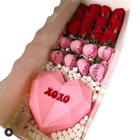 Flowers Berries And Breakable Heart Box Grant Berries