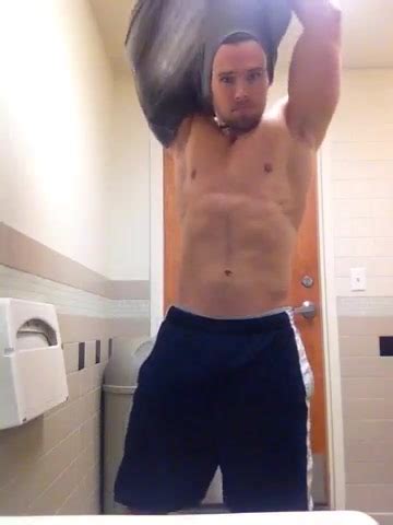 Hot Pro Wrestler Shows Off ThisVid