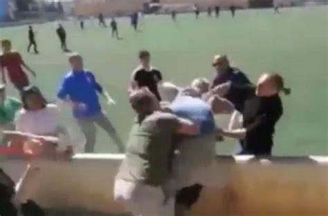 violencia en el fútbol base Indignación por una pelea de padres en un