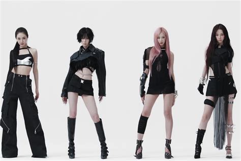 Watch Aespa Flaunts Their Confidence In Whiplash Comeback Mv Soompi