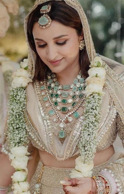 Premium Bollywod Celebrity Parineeti Chopra Manish Malhotra Jewelry