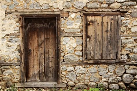 Alte Türen und Fenster Stockfoto djumandji 53036331