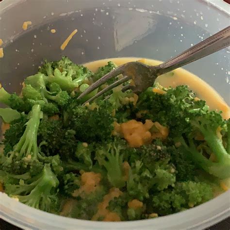 how to microwave broccoli 2