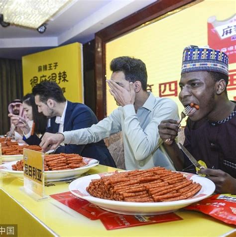 Nigerian man wins spicy food challenge in China - YabaLeftOnline