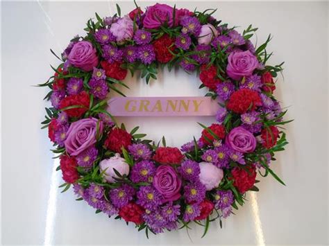 ribbon wreath - large