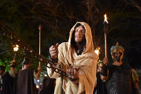 Klebber Toledo Interpreta Jesus Em Espet Culo Da Paix O De Cristo