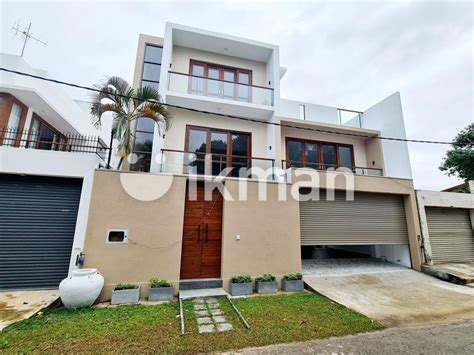 Architecturally Designed Luxury 3 Story House For Sale In Mt Lavinia