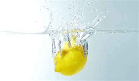 Discover The Incredible Health Benefits Of Drinking Lemon Water