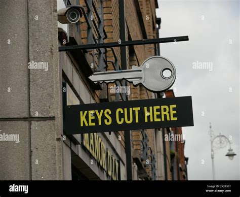 key cutting shop sign stock photo alamy