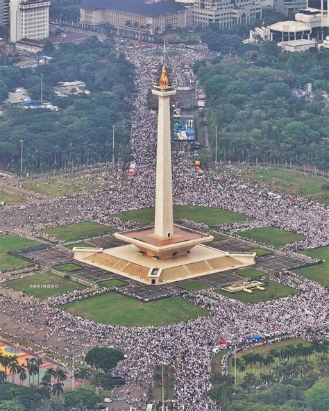 Lautan Manusia Ikuti Aksi Indonesia Bela Palestina Di Monas Tembus 2