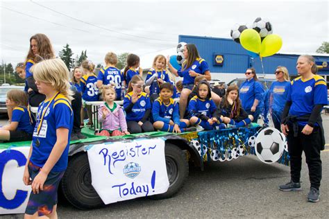 focus swede day parade rolls  rochester  daily chronicle