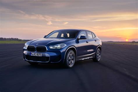 Der Neue BMW X2 XDrive25e Phytonic Blue Metallic 19 Felge Styling