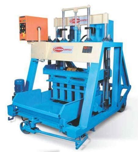 Semi Automatic Concrete Block Making Machine At 225000 00 INR In