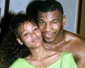 Robin Givens Says Mike Tyson is 'Not Physically Hitting Me Anymore, But ...