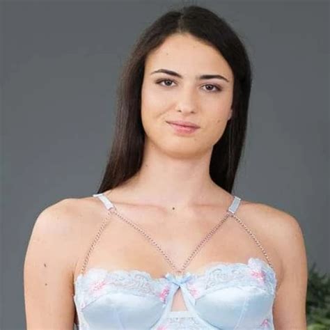 Charlotte S First Porn Casting Amateur Amateur Porn Feat Charlotte Grey By Porn CZ XHamster