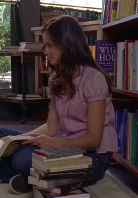 Pin By Cay On Romanticizing School So It Hurts Less Gilmore Girls