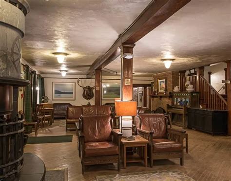 Chico Hot Springs A Slice Of Paradise In Montana