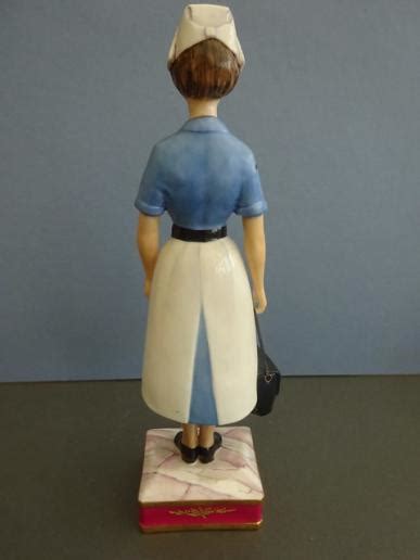 Peters Nursing Collectables Royal Worcester Figurine Vad Nurse