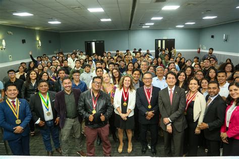 Colegio de Arquitectos de Piura celebró su 43 º aniversario con un