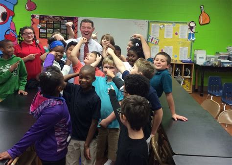 KARK Meteorologist Visits Oak Grove | Oak Grove Elementary