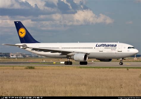 D Aiak Airbus A B Lufthansa Ole Simon Jetphotos