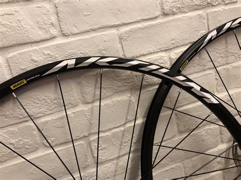 Mavic Aksium Disc Wheelset With Rotor C Sports Equipment Bicycles