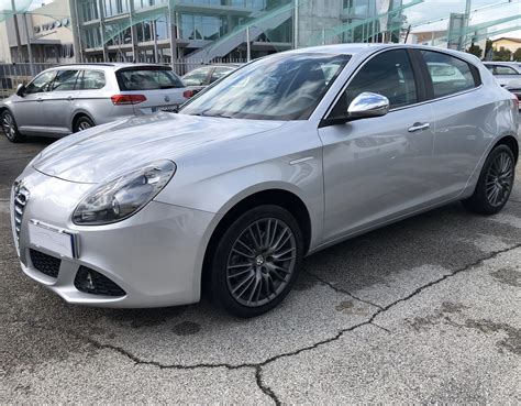 Alfa Romeo Giulietta Jtdm Cv Distinctive Pdc Navi Cruise