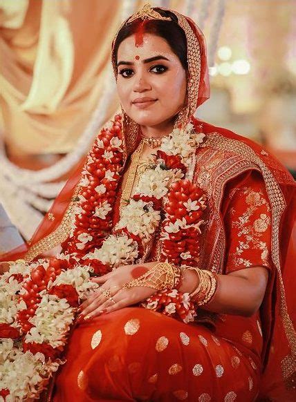 Gorgeous Bengali Brides Wearing Sabyasachi Sarees On Their Big Day