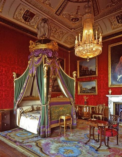 Windsor Castle - Kings Bedchamber Palace Interior, Castles Interior, Royal Bedroom, Master ...