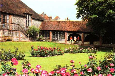 Bexhill Old Town Manor Barn Rose Garden S Manor Garden Old