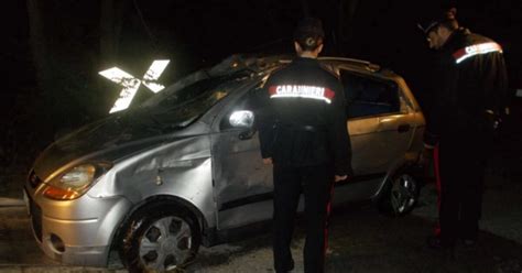 Grave Incidente A Savignano Due Amiche Finiscono Con L Auto Nel Fiume