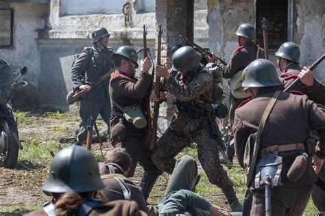 Stepping Back In Time Us Soldiers Invited To Wwii Reenactment In