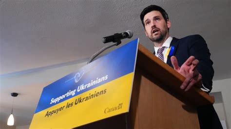 Canada Extends Emergency Travel Program For Ukrainians Fleeing War