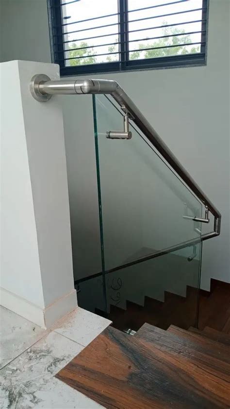 Panel Stairs 202 Stainless Steel Glass Railing For Home Mounting Type