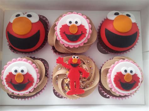 A Set Of Elmo Cupcakes For My Cousins Birthday In Chocolate And