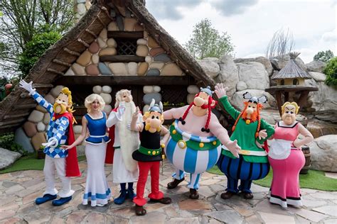 Asterix and obelix characters - cubainput