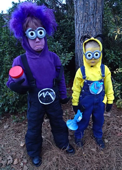 Purple Minion and Yellow Minion Halloween Costumes | Minion halloween ...