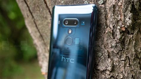 Legendary HTC prepping to launch a new premium phone? - PhoneArena