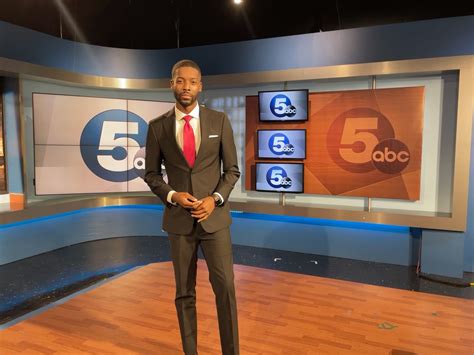 New Wews Ch 5 Anchor Dalaun Dillard Ready To Get To Work Hopes To