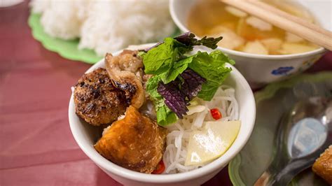 Tasty Bun Cha Hanoi (Grilled pork with vermicelli) & Its recipe