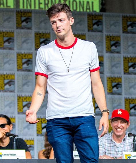 Grant Gustin Filmes De Herois The Flash Herois